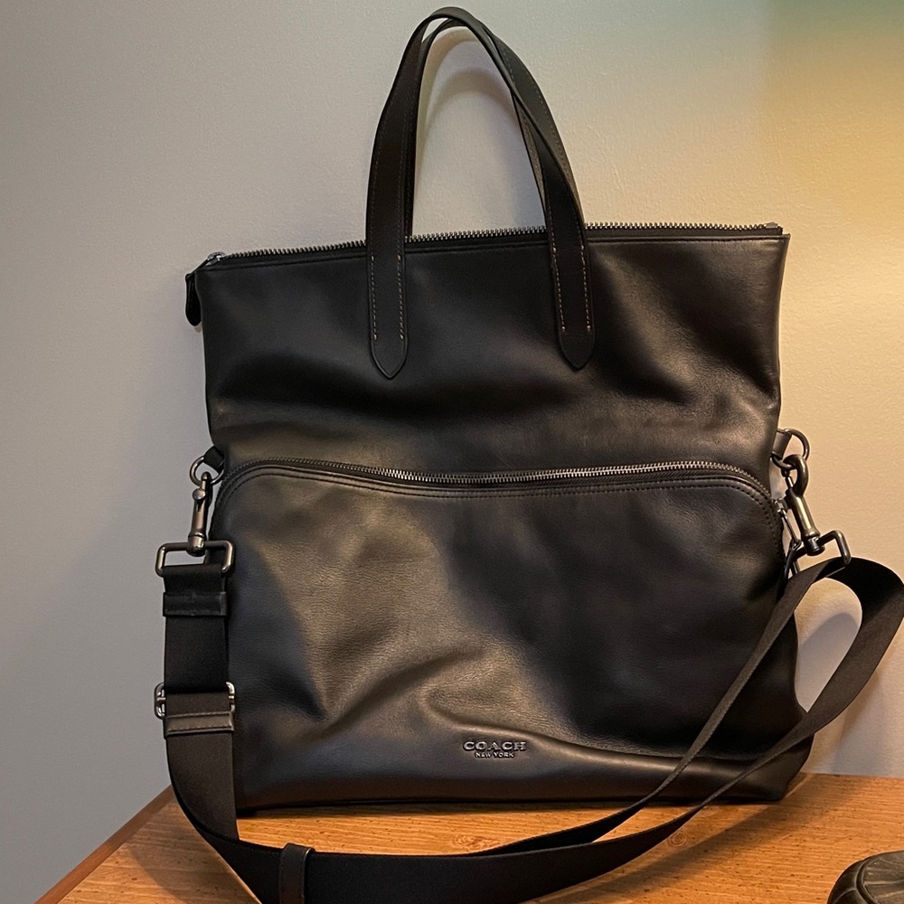 Unisex Coach Black Leather Messenger Bag